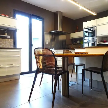 Magnifique 220m2- Quartier Residentiel Le Carreyrat - 6 A 8 Pers - 3 Doubles - Grand Jardin Et Terrasses Villa *