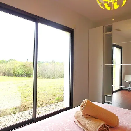 Magnifique 220m2- Quartier Residentiel Le Carreyrat - 6 A 8 Pers - 3 Doubles - Grand Jardin Et Terrasses *