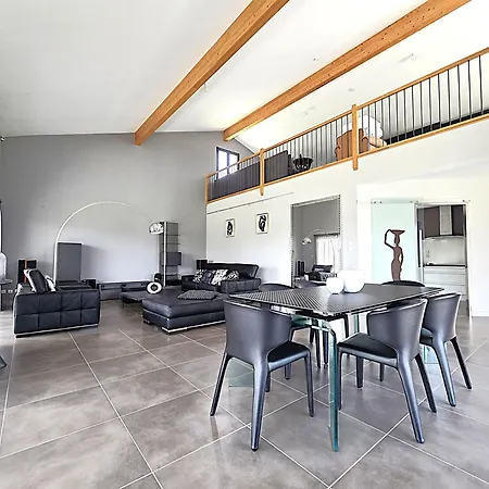 Magnifique 220m2- Quartier Residentiel Le Carreyrat - 6 A 8 Pers - 3 Doubles - Grand Jardin Et Terrasses