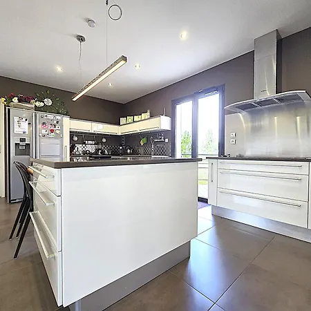 Magnifique 220m2- Quartier Residentiel Le Carreyrat - 6 A 8 Pers - 3 Doubles - Grand Jardin Et Terrasses Villa *